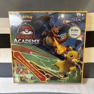 Pokemon TCG: Pokemon Battle Academy Booster Card Collection